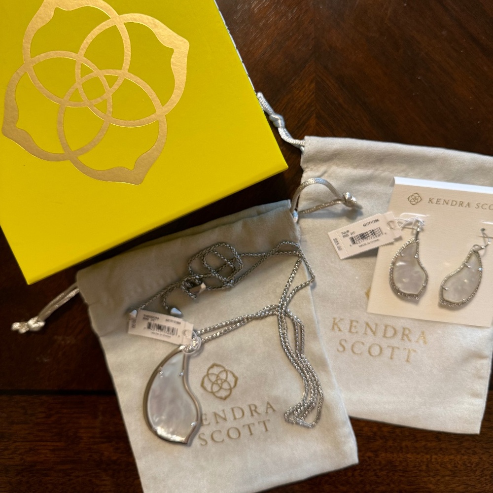 KENDRA SCOTT TULIP Earrings and THEODORA Pendant Necklace in Rhodium MOP CZ